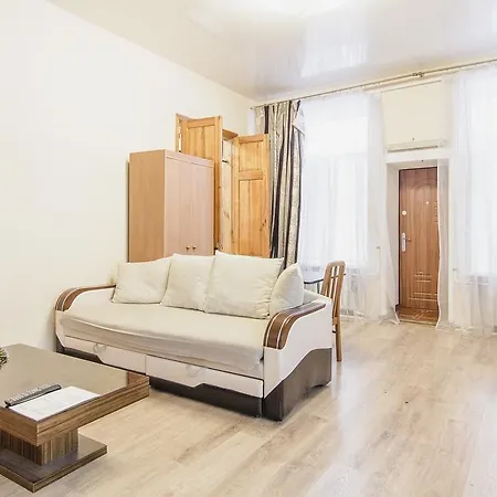 Apartment Deribasovskaya 19 *